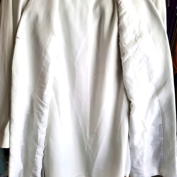 WHITE 2-PIECE SKIRT SUIT SIZE 22W. - Picture 6 of 6